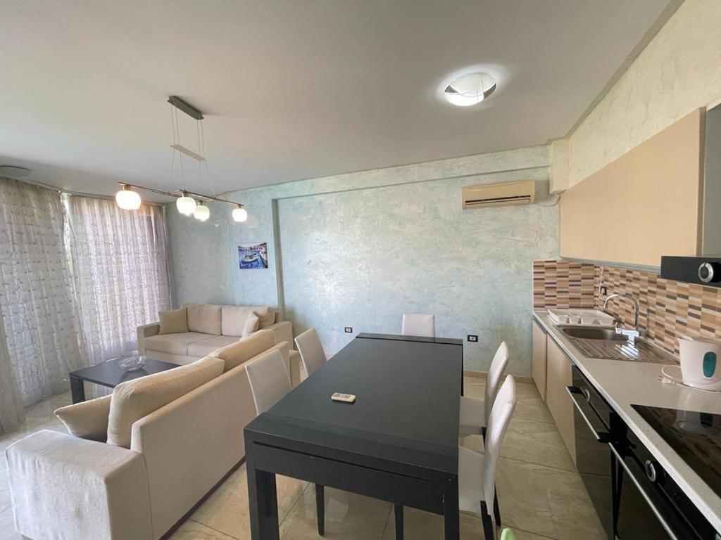 1-Stunning Sea View Apartments! Sarande Ngoại thất bức ảnh