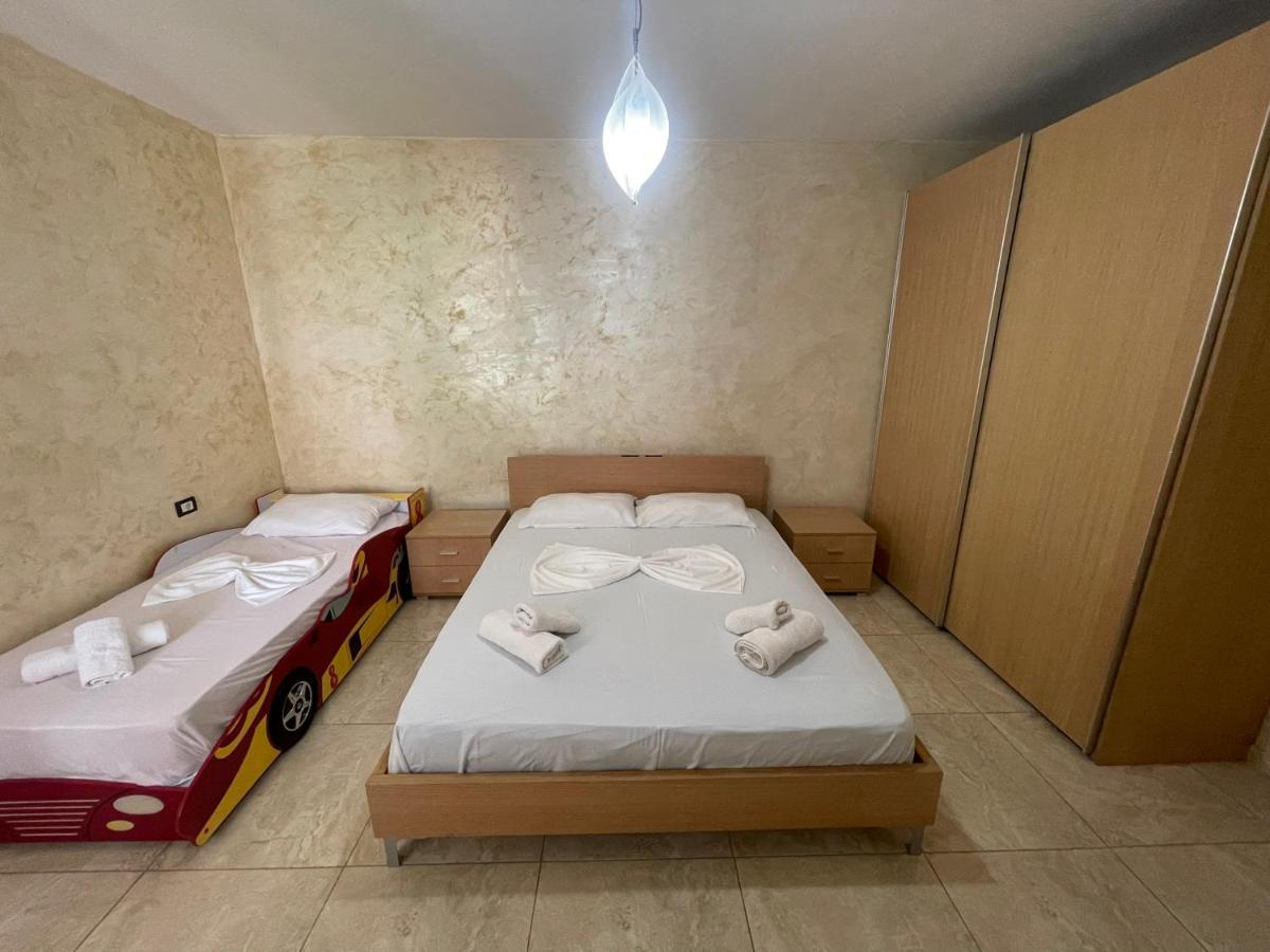 1-Stunning Sea View Apartments! Sarande Ngoại thất bức ảnh